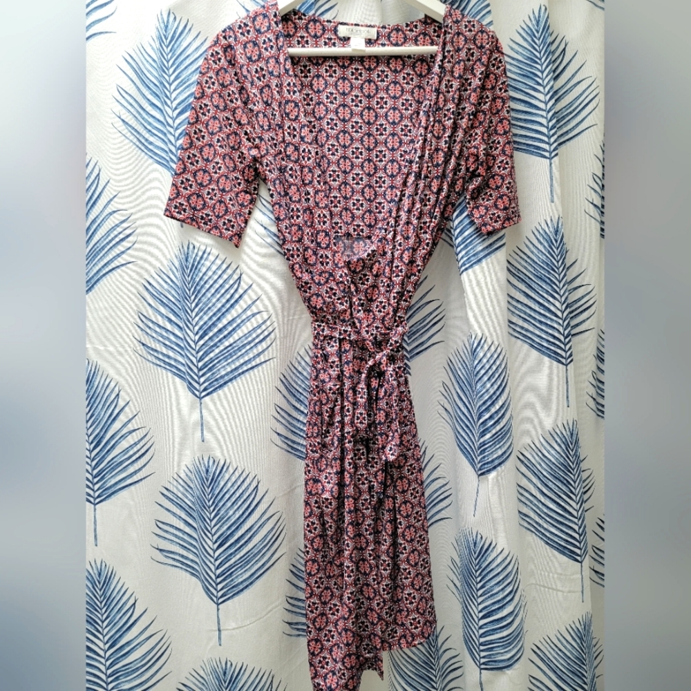 Wrap Style Maternity Dress by Motherhood Maternity (wears great nonpregnant too)